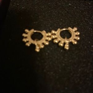 Beautiful gold earrings